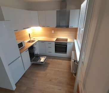 Pronájem bytu 2+1 57 m2 - Fotografie 3