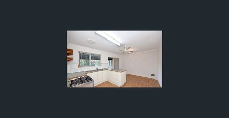 Family Gem in Hamersley - Photo 5