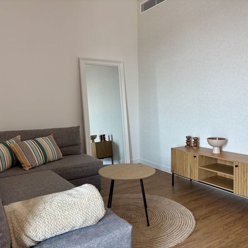Mieszkanie z widokiem na piękne zachody, XI piętro 38 m² - Photo 1