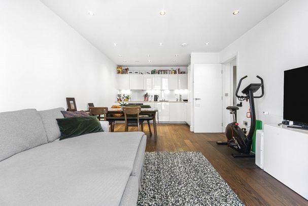 Stamford Square, Putney, SW15 2BP - Photo 1