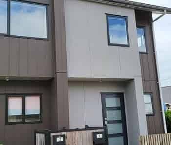 3 Bedroom + 1 Bathrooms Townhouse - Photo 5