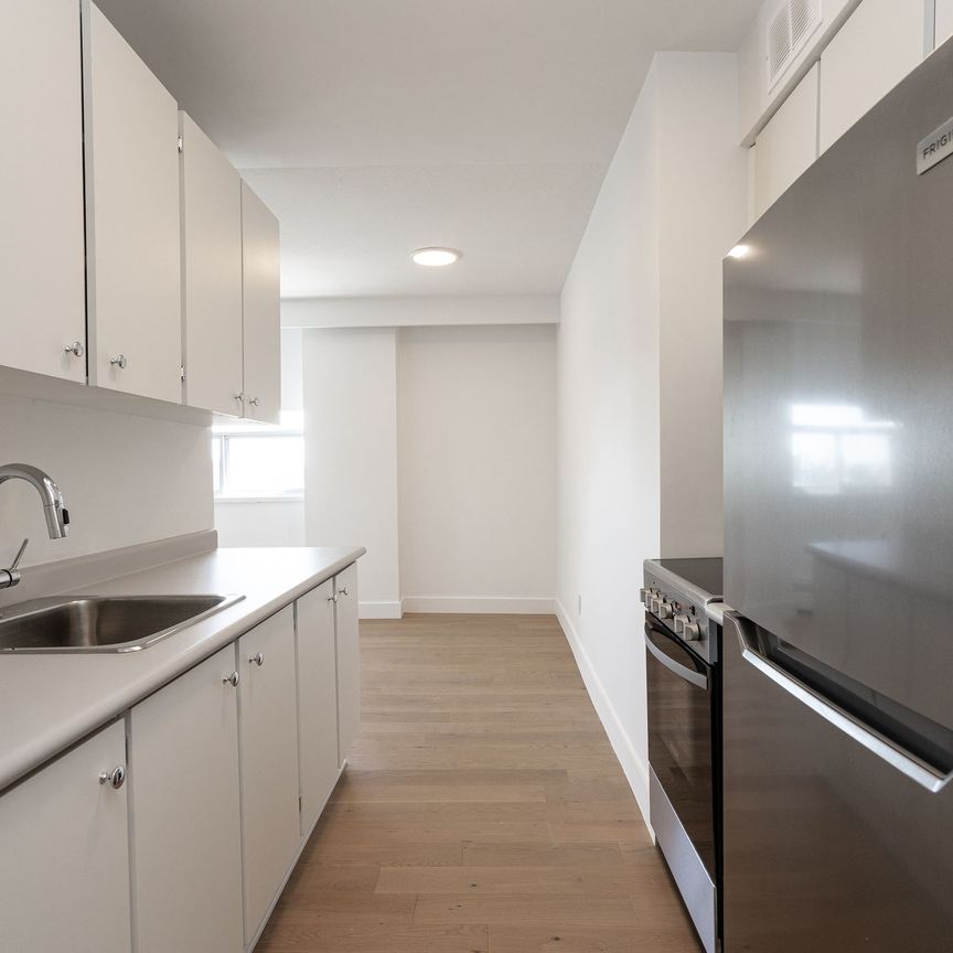 190 Jameson Avenue - Photo 1