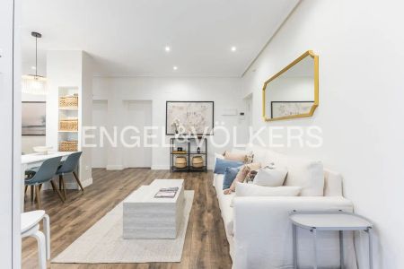 Piso de alquiler en Calle de Fernán González, Ibiza de Madrid - Foto 2