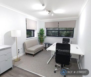 Studio to rent - Photo 6