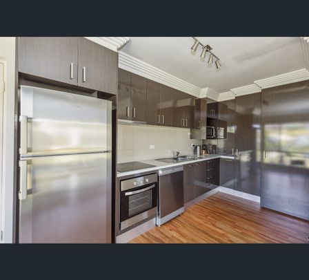 1/9A Smith Street, North Bendigo, Vic 3550 - Photo 1