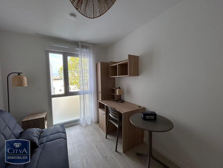 Location Appartement 1 pièce 17m² LA ROCHELLE 17000 - Photo 5