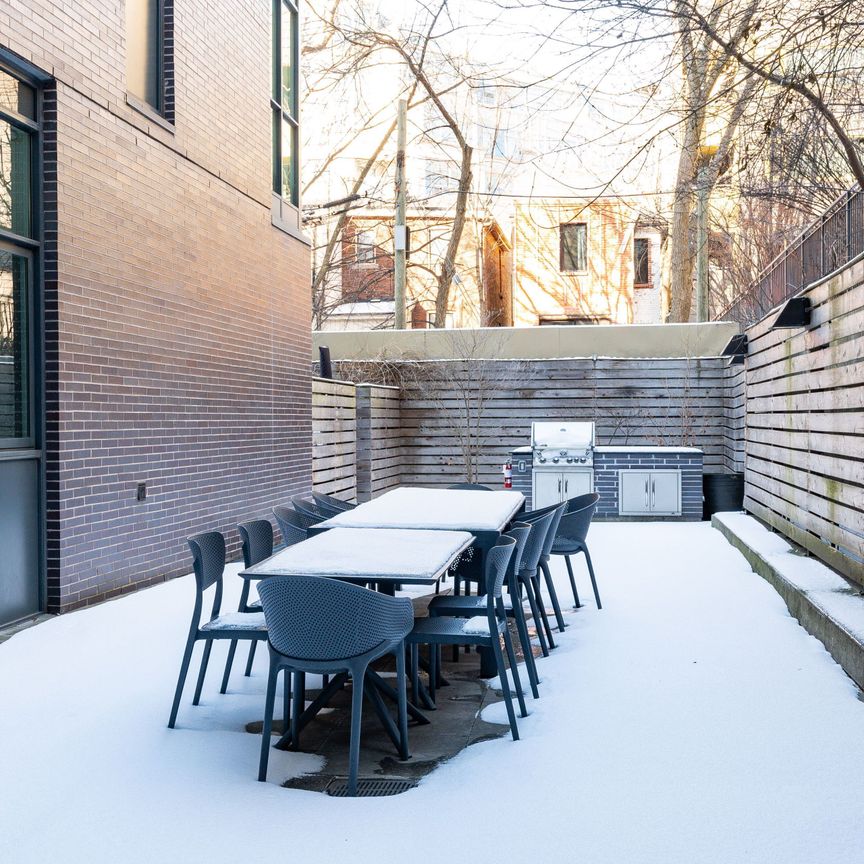 For Lease - 38 Howard Park Avenue Unit# 219, Toronto, Ontario - Photo 1