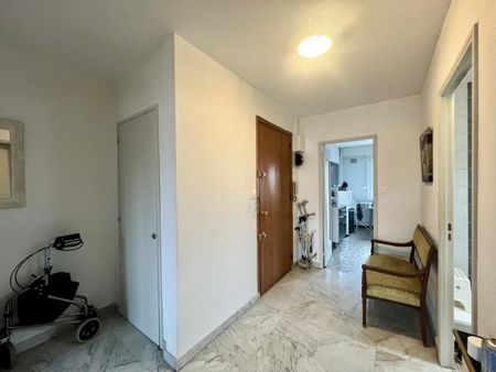 APPARTEMENT T2 A LOUER A ROANNE - CENTRE VILLE - Photo 2