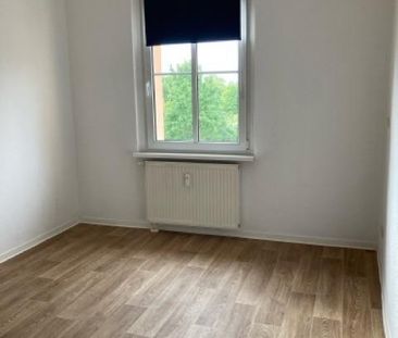 Schöne 2 Zimmer Wohnung mit Balkon! - Foto 1