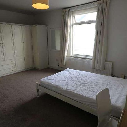 Grant Avenue, Liverpool, Merseyside, L15 - Photo 1