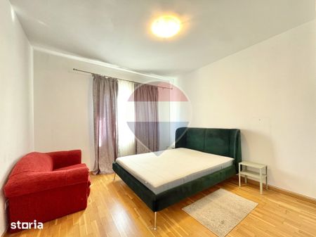 Apartament cu 2 camere, decomandat, zona Tractorul - Photo 5