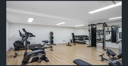 MODERN SPACIOUS FURNISHED AND NEW - IN SOUGHT AFTER LOCATION - Photo 4