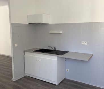 Location Appartement 3 pièces 74m² ST ANDRE DE CUBZAC 33240 - Photo 6