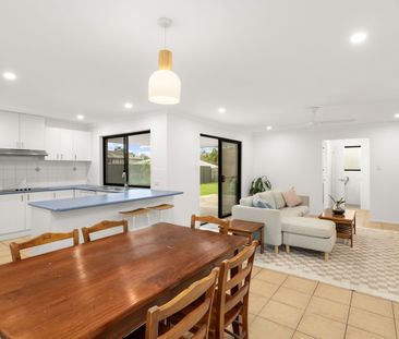 Spacious Family Home With Large Yard - Photo 6