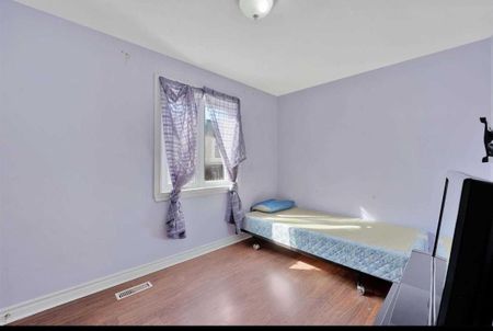 For Lease - 78 Town House Crescent, Brampton, Ontario - Photo 3