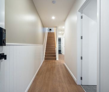 Karaka - 4 Bedrooms with 2.5 Bathrooms - Photo 4