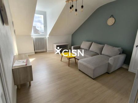 BEAU T2 MEUBLE MANSARDE - Photo 2