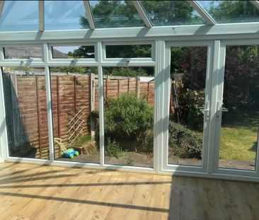 2 Bed Terraced House, Dolphin Lane, B27 - Photo 3