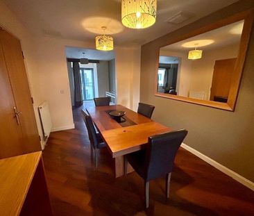 4 bedroom townhouse to rent - Photo 3