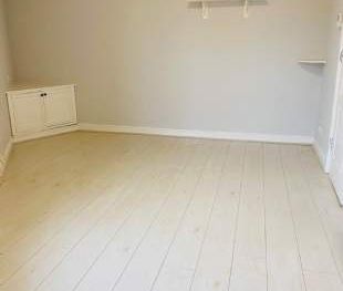 1 bedroom property to rent in Ashton Under Lyne - Photo 3