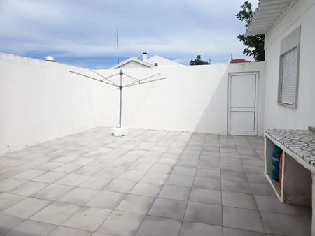 Moradia T2 em Setúbal - Foto 2