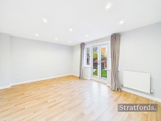 4 bedroom semi-detached house to rent - Photo 1