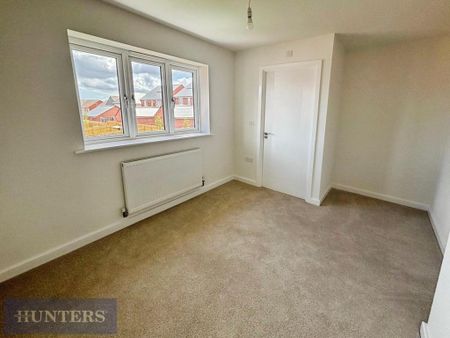 2 bedroom semi-detached house to rent - Photo 3