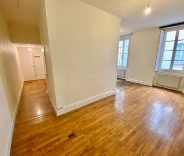 Location Appartement 2 pièces 60m² LYON 6ème - Photo 2