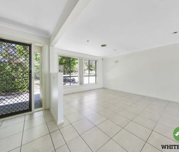 45A Lambrigg Street, Farrer - Photo 5