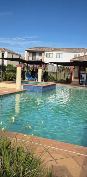 3 bedroom townhouse and extra income opportunity - Photo 1