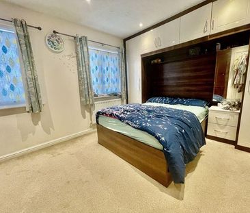 3 bedroom detached house to rent - Photo 4