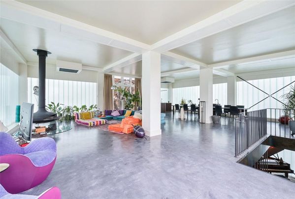 5 bedroom mews to rent - Photo 1