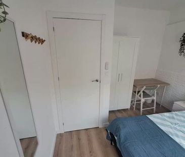 Carrer del Reverend Josep Noguera, Valencia, Valencian Community 46017 - Photo 1