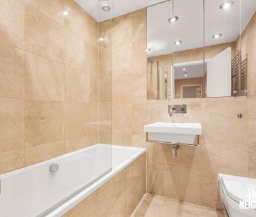 Odeon Court, Chicksand Street - Photo 4