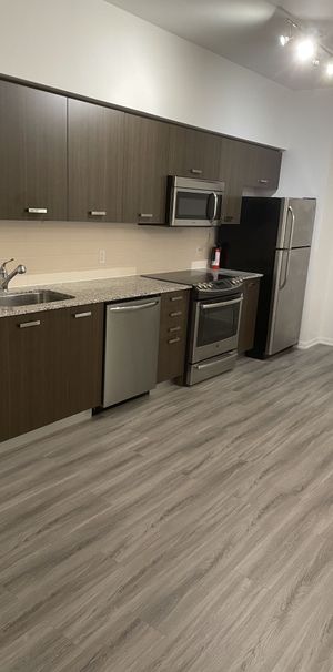 For Lease - 832 Bay Street Unit# 201, Toronto, Ontario - Photo 1