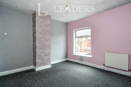 2 bedroom terraced house to rent - Photo 2