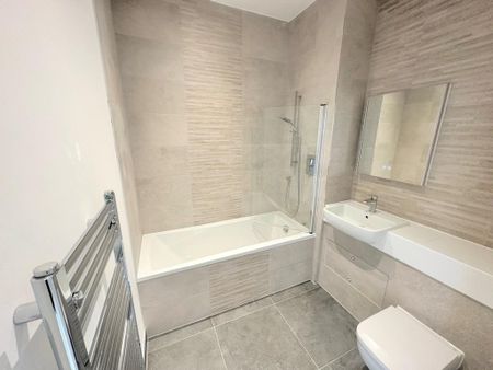 2 bedroom apartment to rent - Photo 3