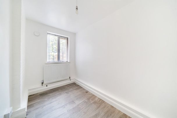 Northumberland Park, LONDON - Photo 1