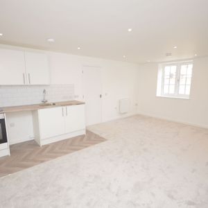 High Street, Watton, Ip25 - Photo 2