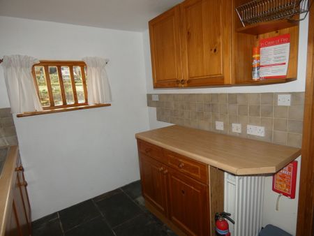2 bed Semi-Detached - To Let - Photo 2