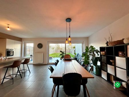 Recente nieuwbouwwoning met drie slaapkamers en garage te Eernegem - Photo 4