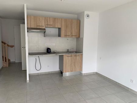 Location Appartement 3 pièces 67m² AUCAMVILLE 31140 - Photo 2