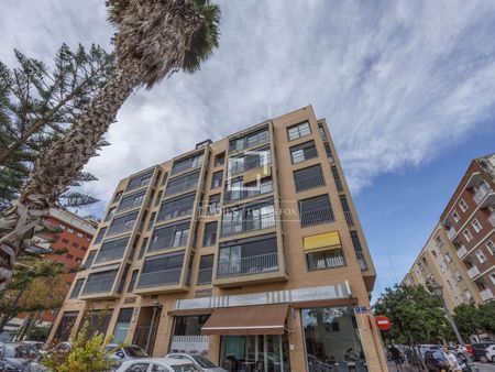 3 Bedroom apartment for rent in Ciudad de las Ciencias, Valencia - Photo 5