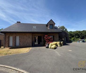 Location Maison 7 pièces 170m² MARCQ EN BAROEUL 59700 - Photo 3