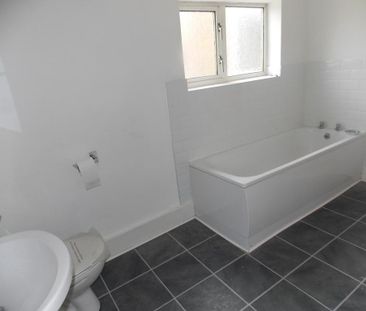 2 bedroom house to rent - Photo 1