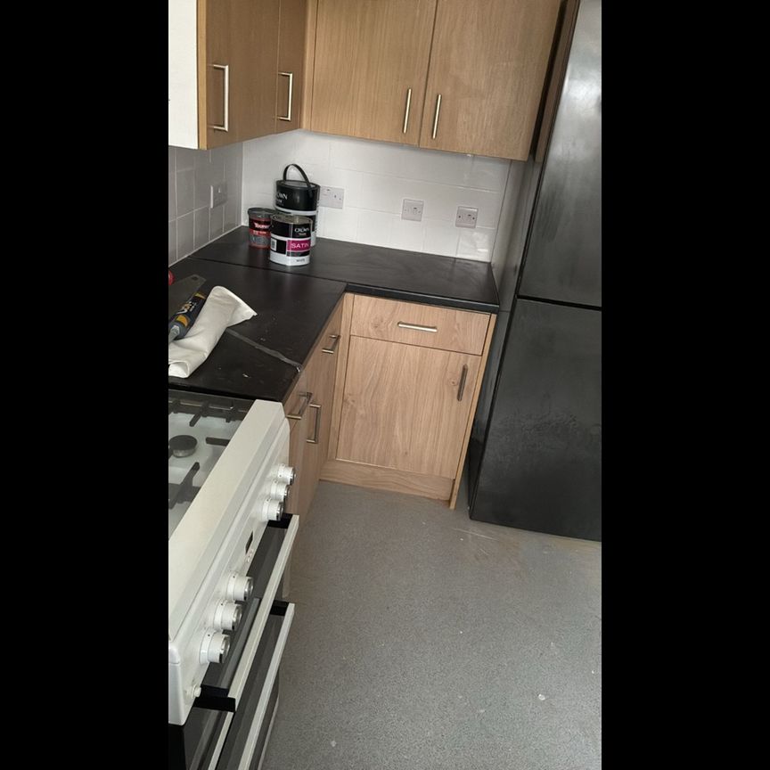 2 Bed Detached House, Croydon, CR0 - Photo 1