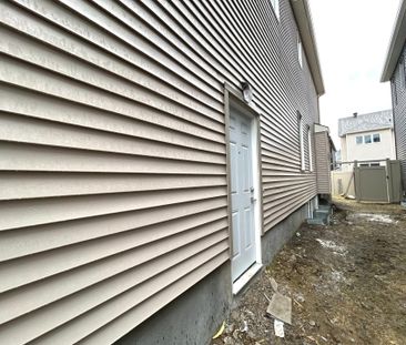 For Lease - 650 Perseus Avenue Unit# Unit B, Barrhaven, Ontario - Photo 4