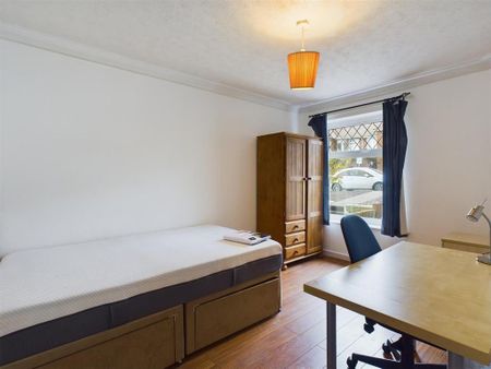 5 bedroom house to rent - Photo 2