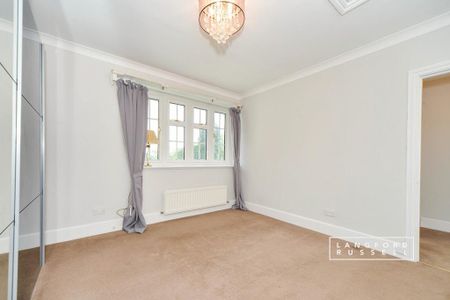 3 bedroom flat to rent - Photo 5