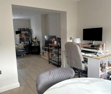 3 Dunmurry Lane, Belfast, BT17 9RP - Photo 2